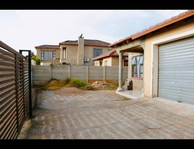 2 BEDROOM HOUSE FOR SALE IN ALVEDA